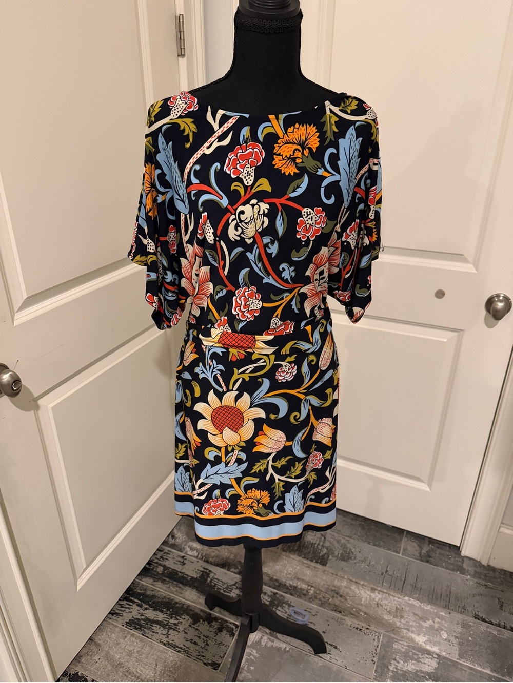 BCBGMaxAzria Black Floral Print Midi Dress